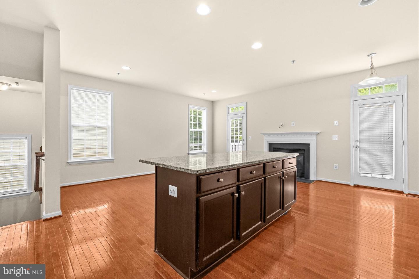 4815 Forest Pines Drive photo 9