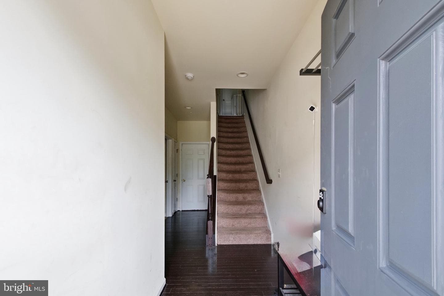9158 Fox Stream Way photo 6