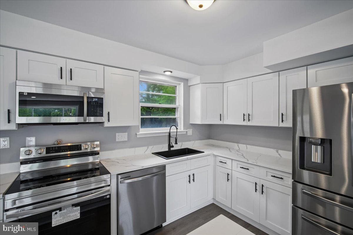4709 Brinkley Road photo 9