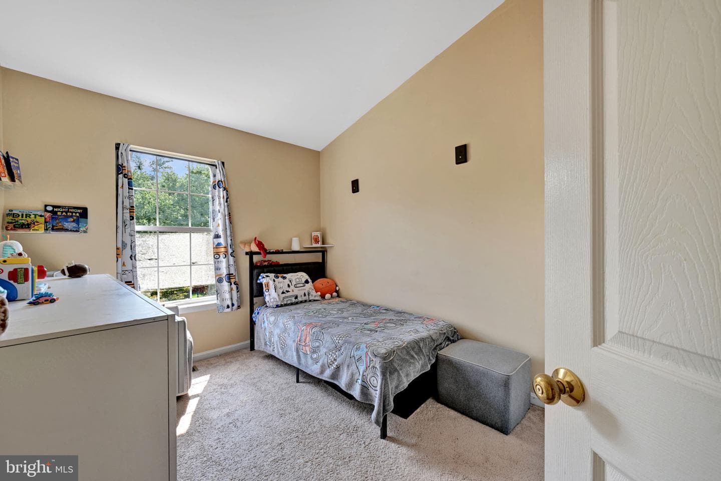 4446 Swindon Terrace photo 25