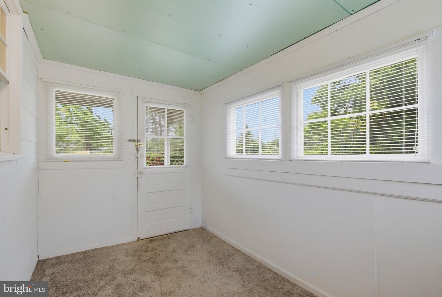 9009 Allentown Road photo 20