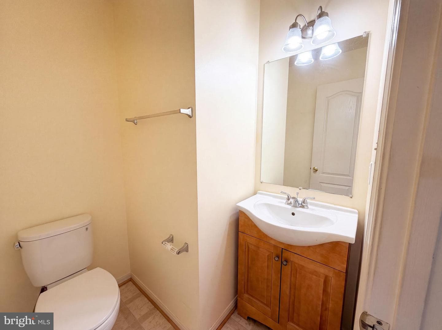 2726 Crestwick Place photo 11