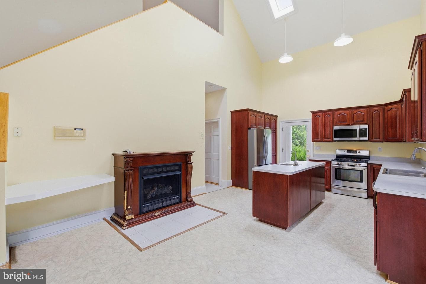23410 Neck Road photo 3