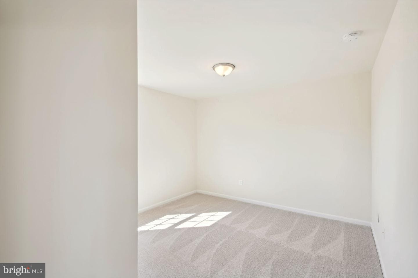 600 Kings Lane photo 22