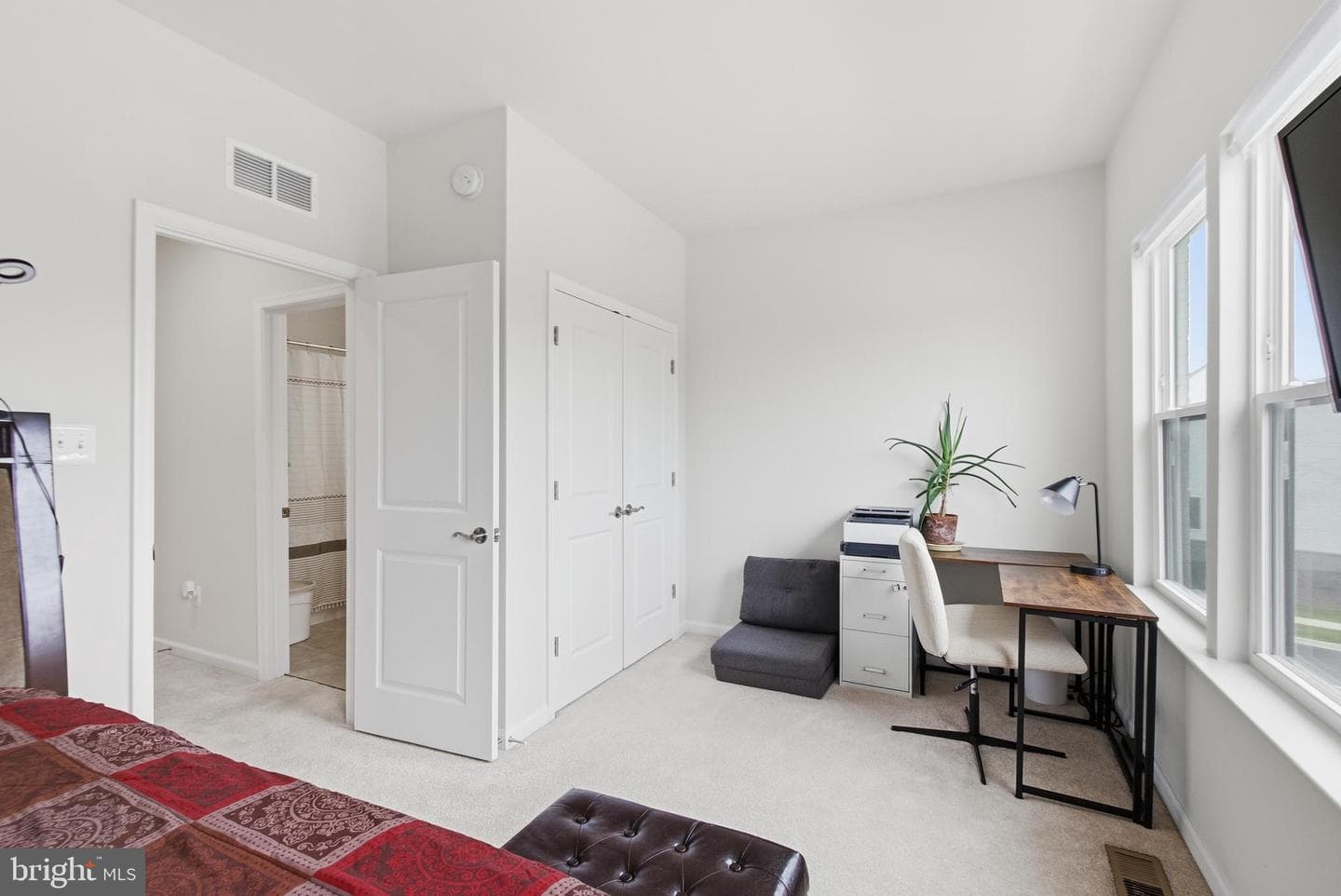 3469 Carnaby Street photo 24