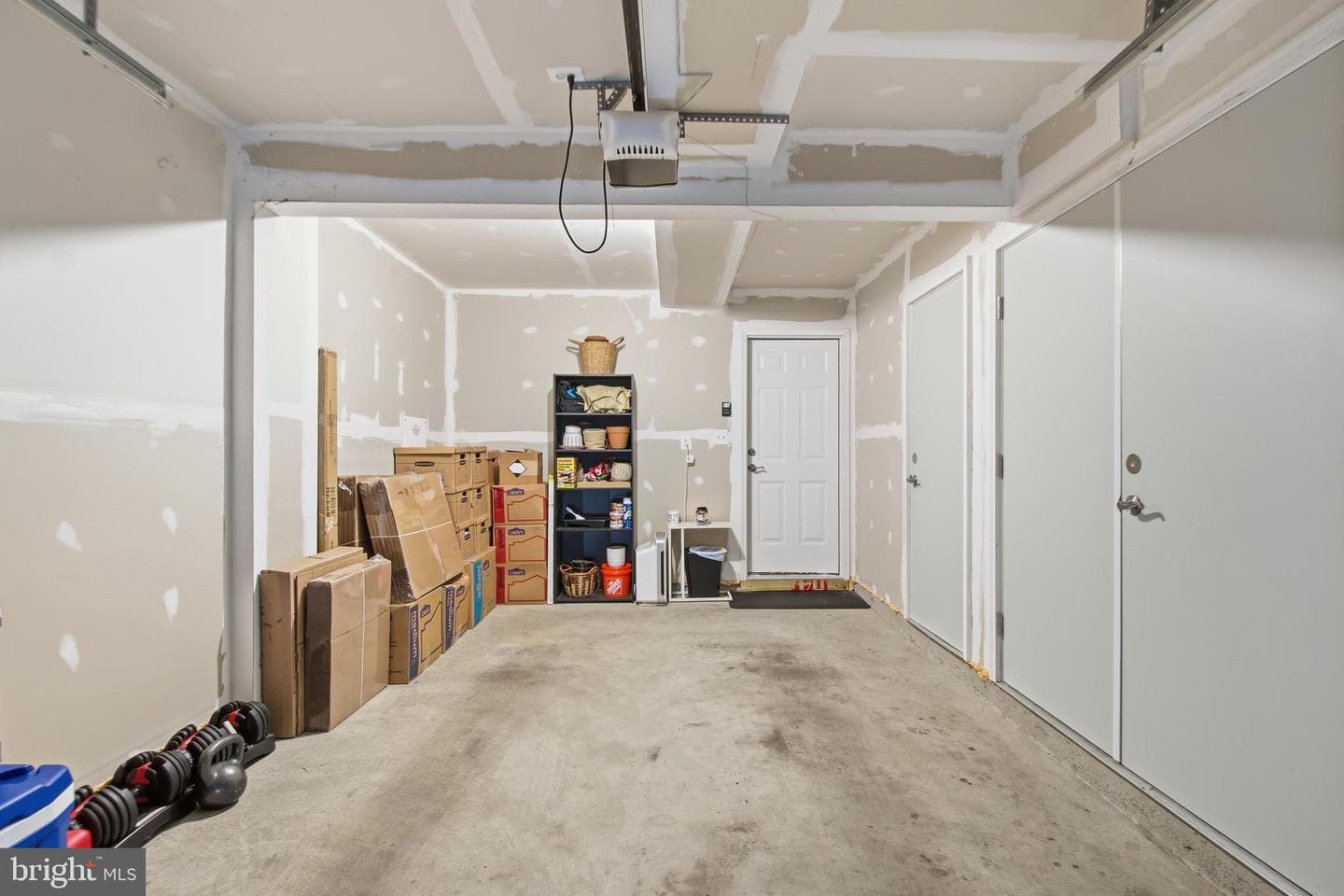 3469 Carnaby Street photo 35