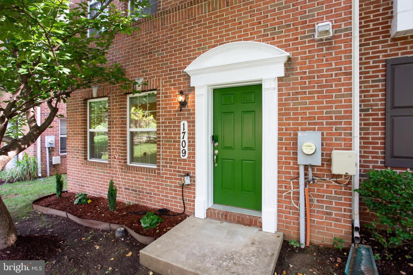 1709 Fernwood Drive photo 3