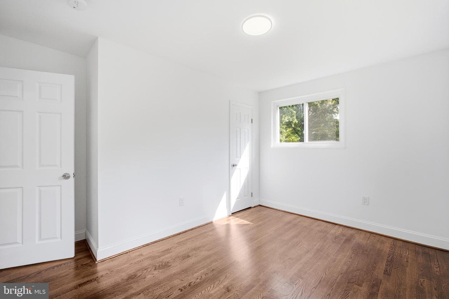 7410 Baylor Avenue photo 19