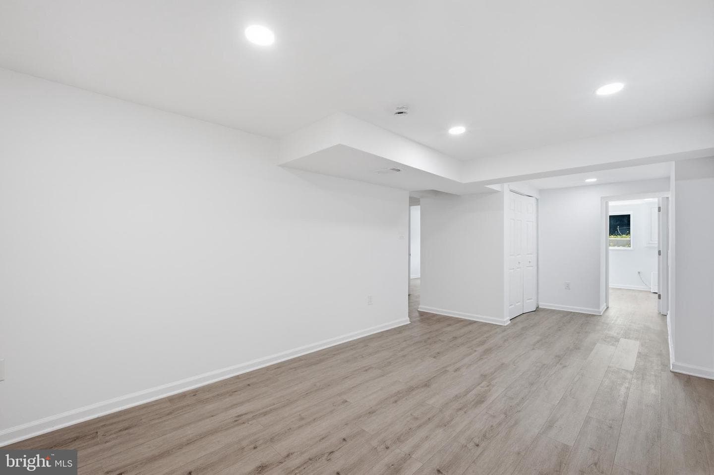 7410 Baylor Avenue photo 23