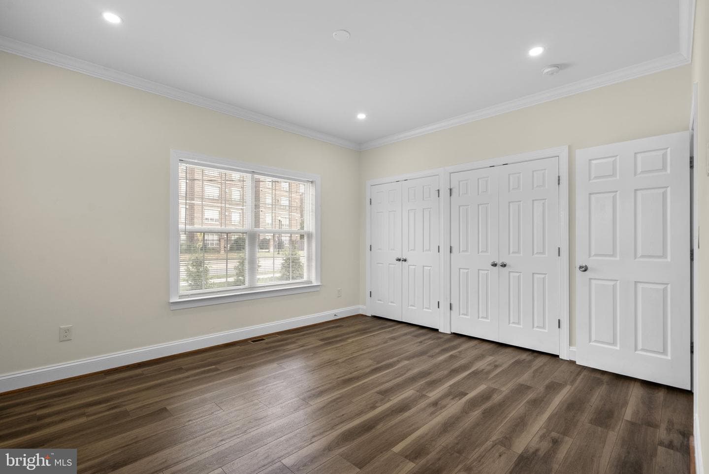 5405 Auth Road photo 19