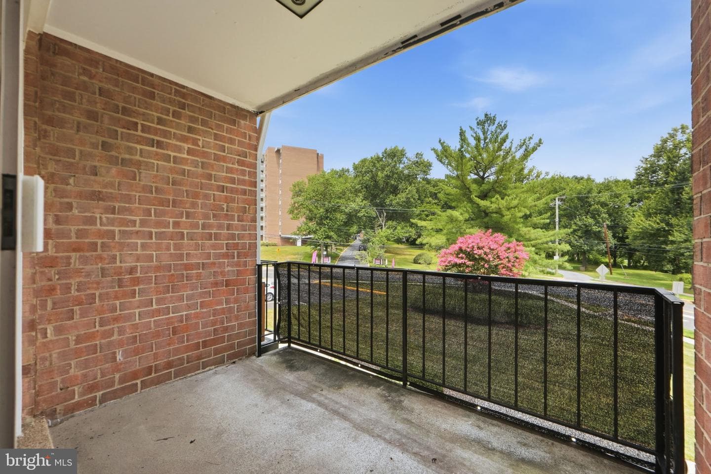 8026 Lakecrest Drive photo 28