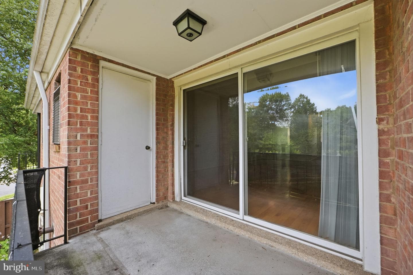 8026 Lakecrest Drive photo 29