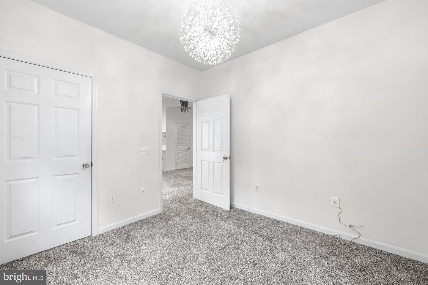 15612 Everglade Lane #404 photo 26
