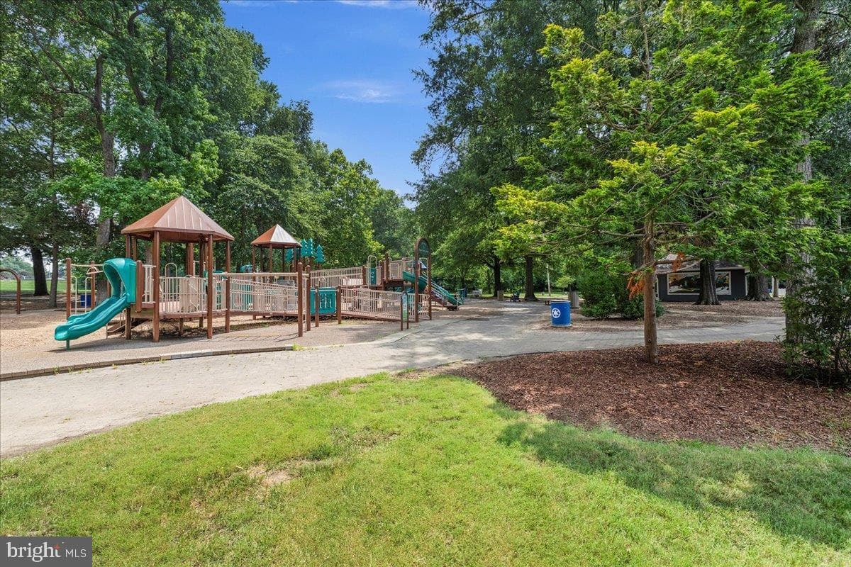 15612 Everglade Lane #404 photo 46