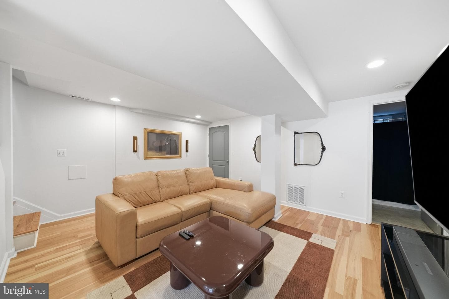 6410 Bushey Drive photo 32