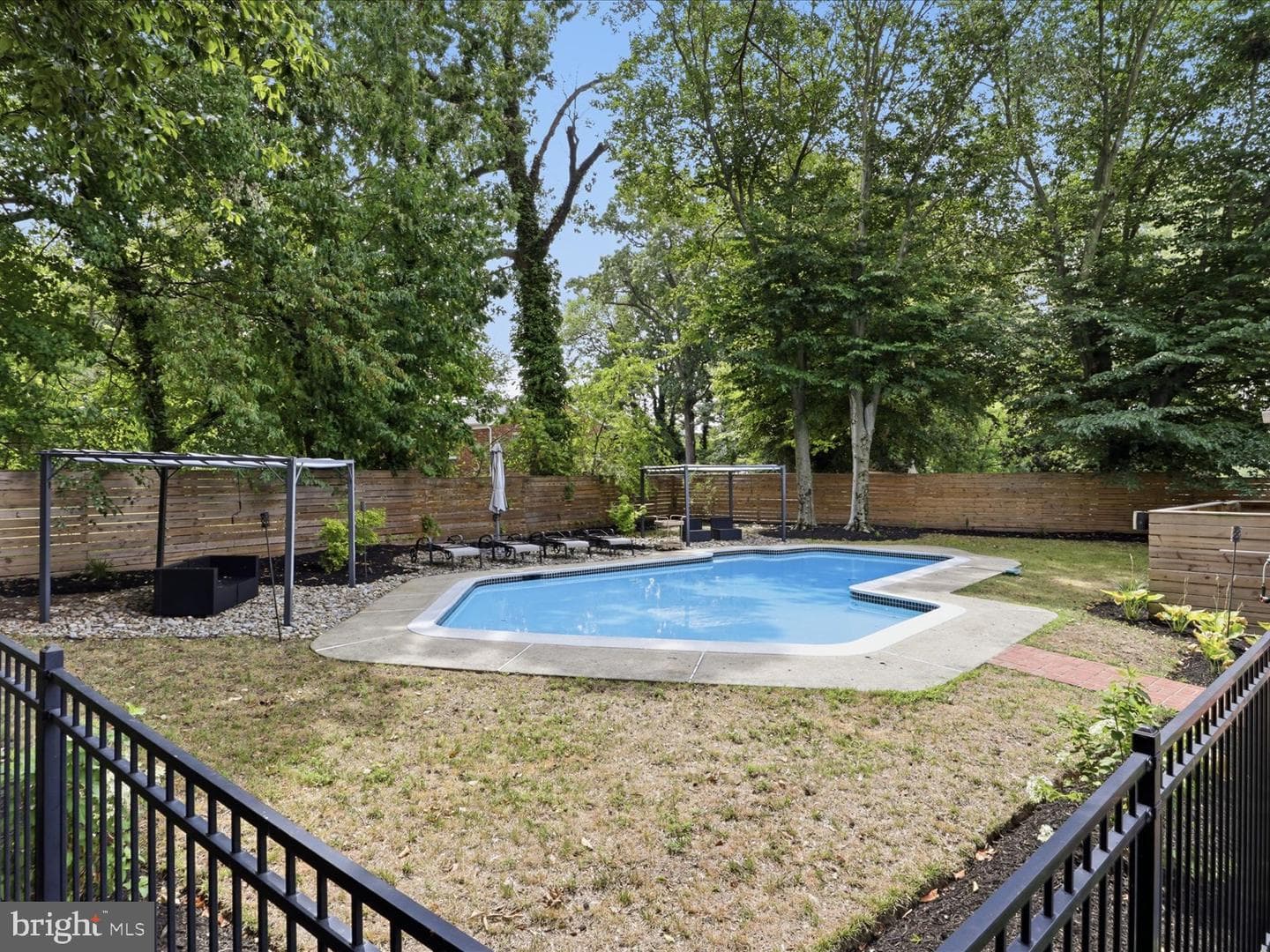 6410 Bushey Drive photo 55
