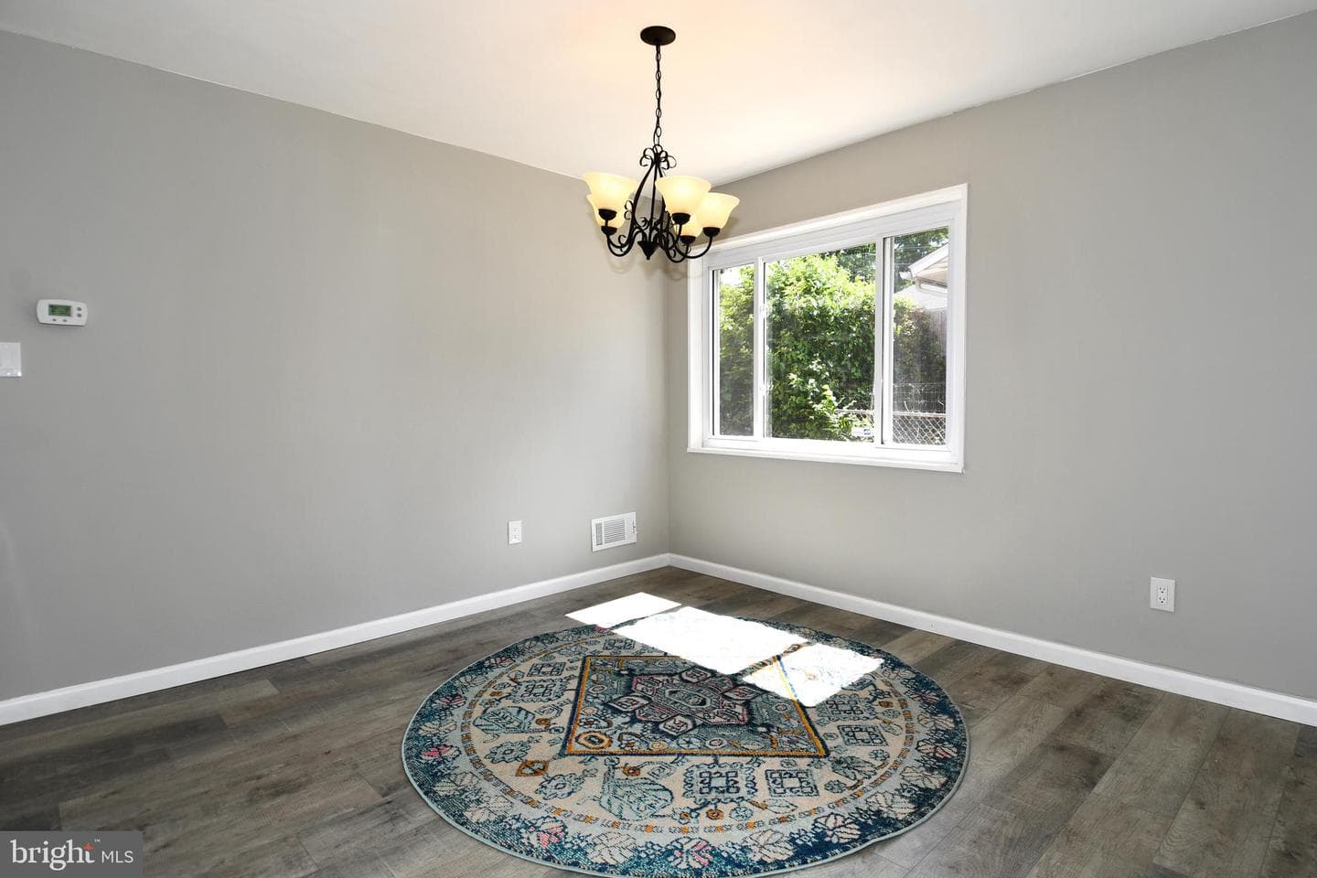 1210 Lindsay Road photo 9