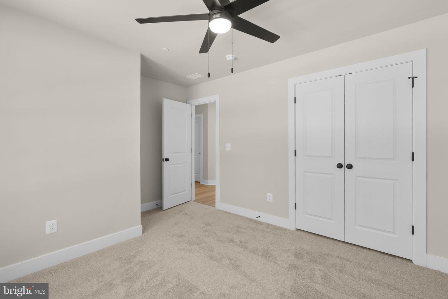 16203 Pennsbury Drive photo 28
