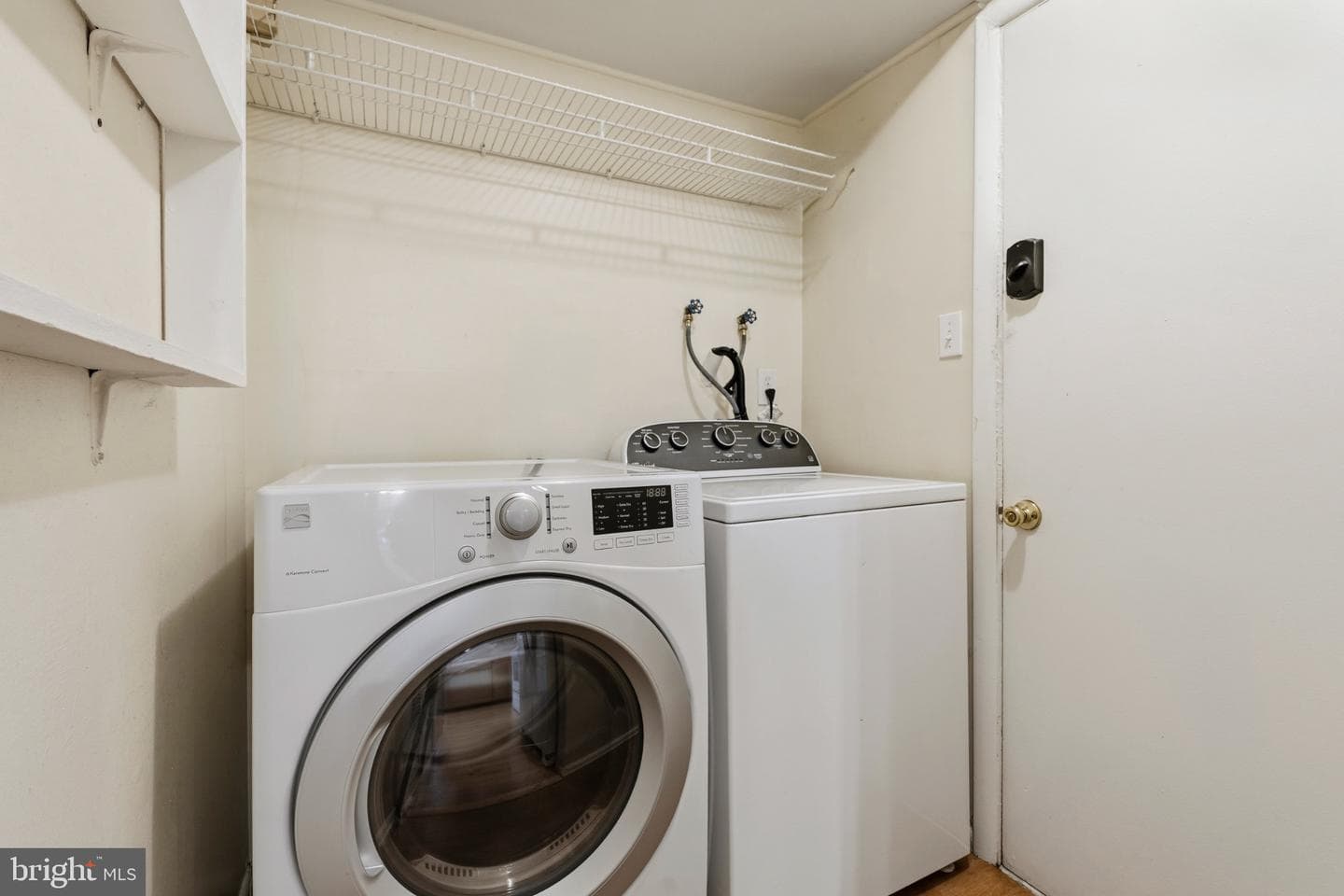 1706 Pomona Place photo 14