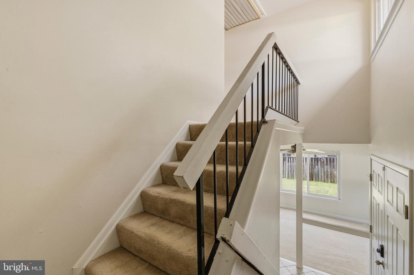 1706 Pomona Place photo 17