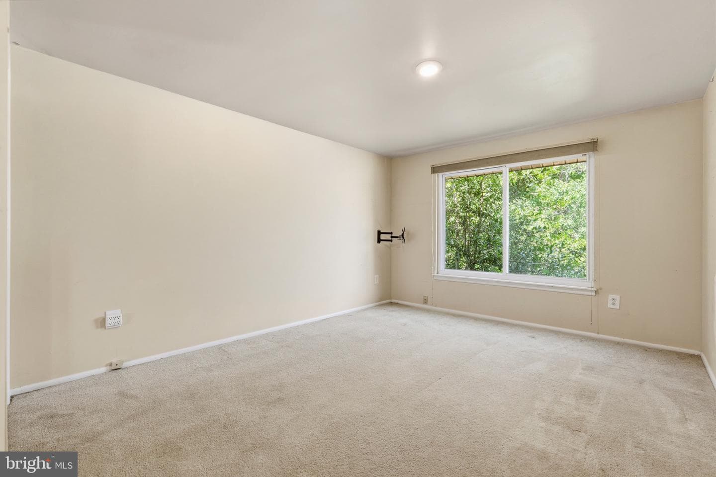 1706 Pomona Place photo 23