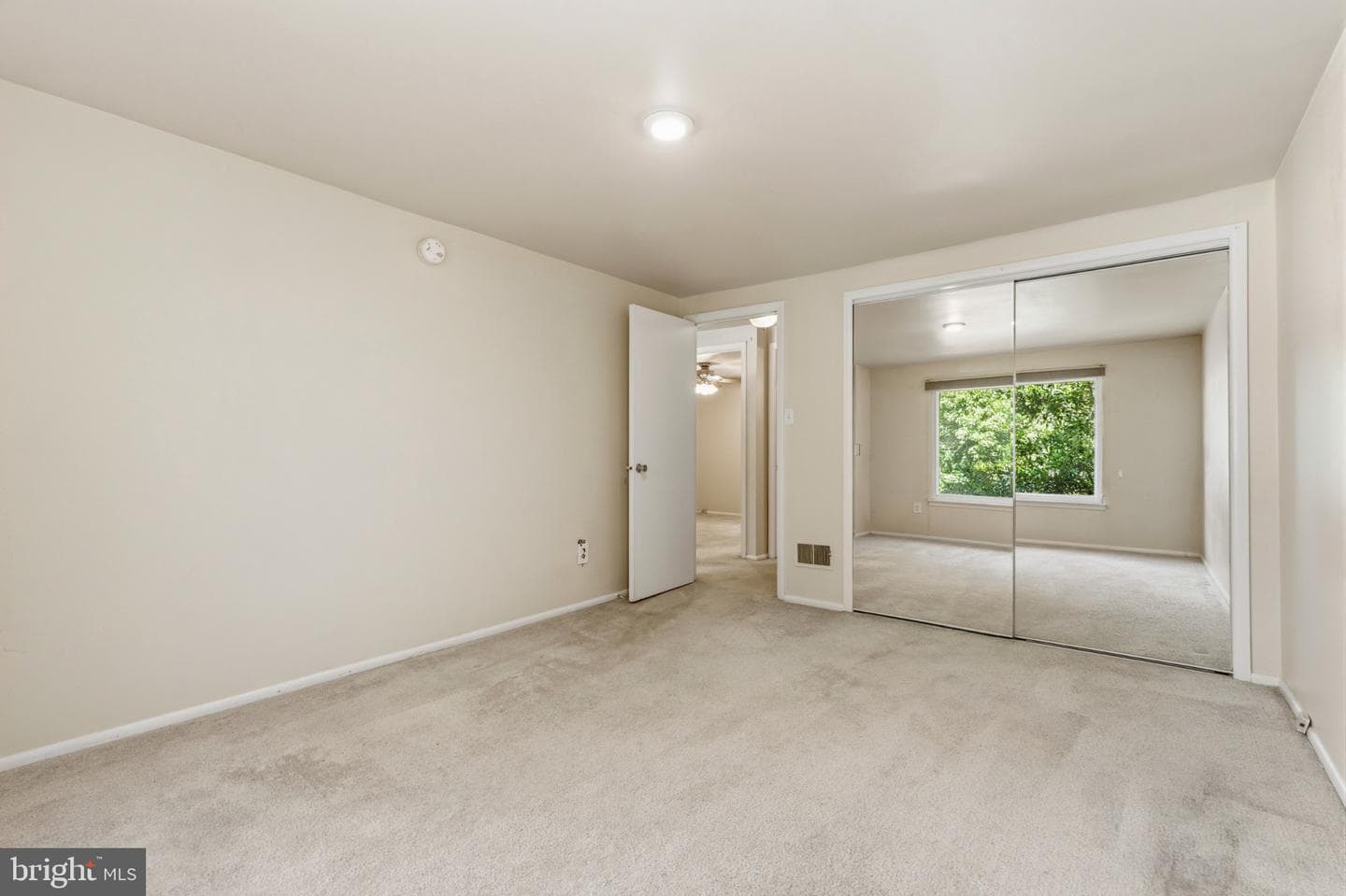 1706 Pomona Place photo 24