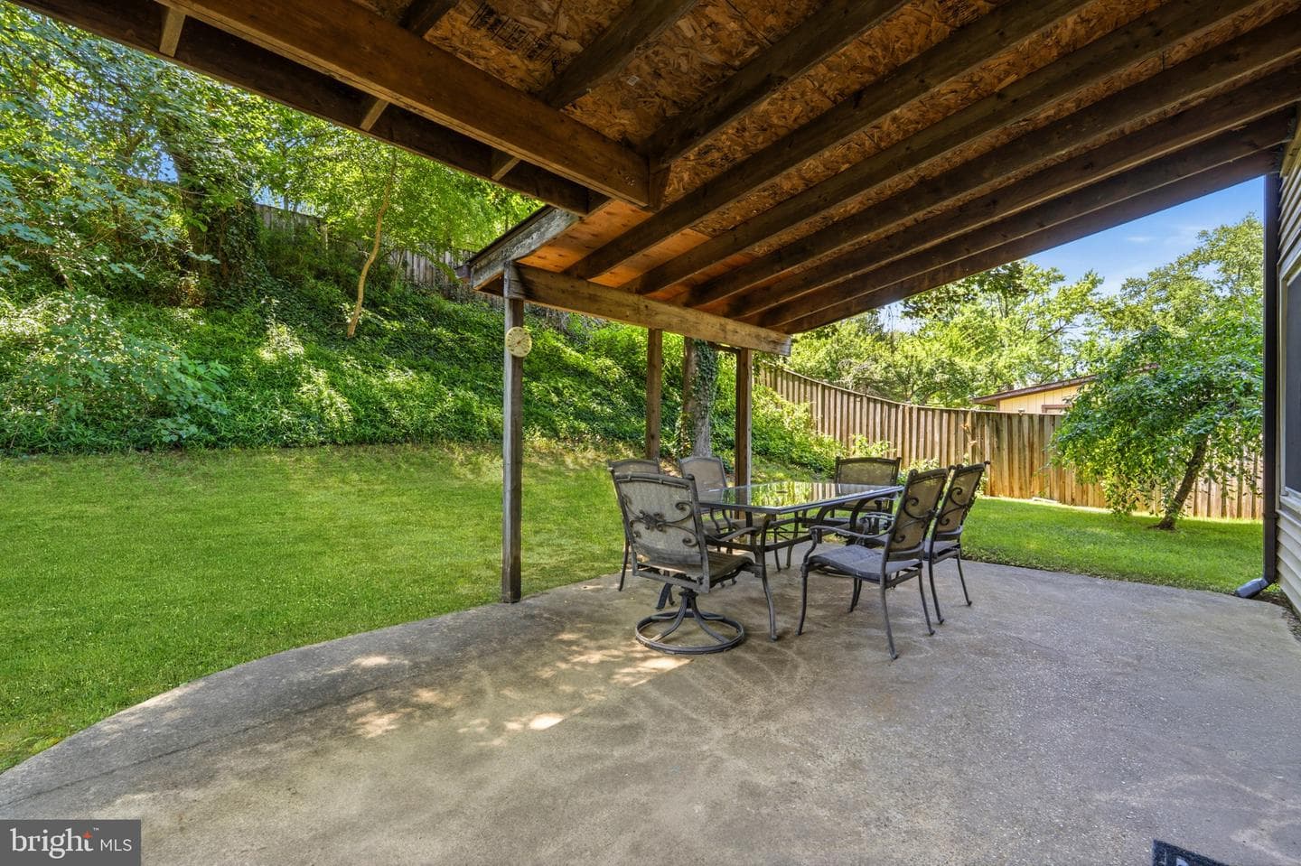 1706 Pomona Place photo 27