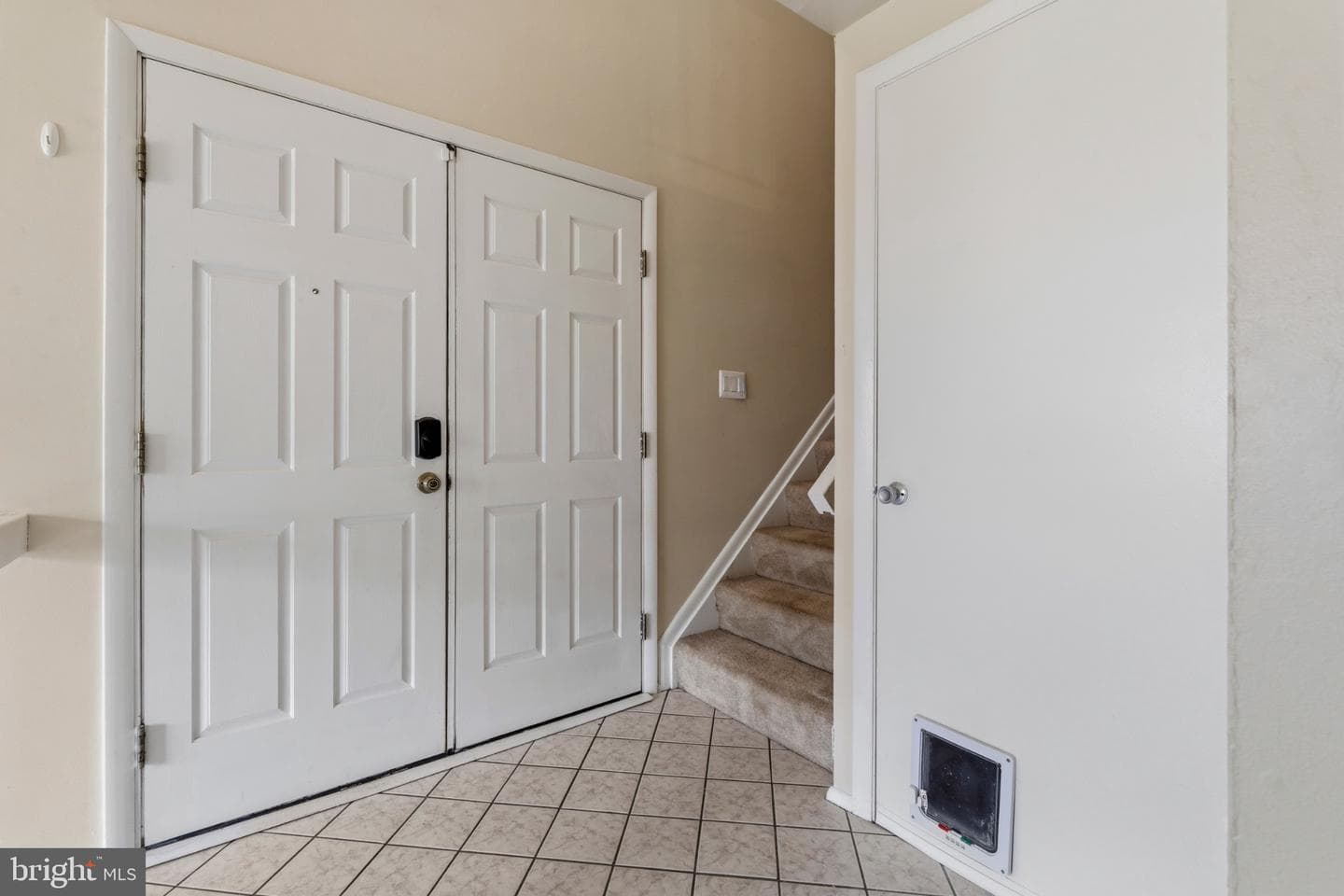 1706 Pomona Place photo 6