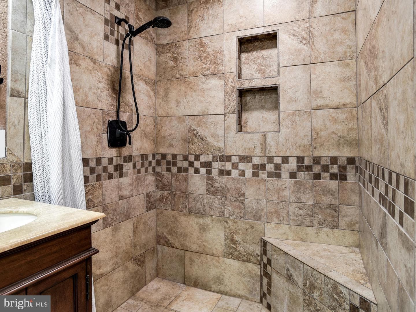 16500 Bealle Hill Road photo 22