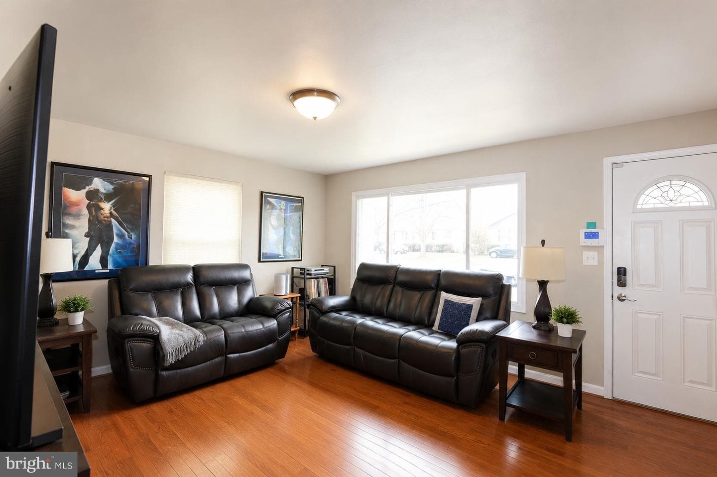 1418 Pacific photo 11