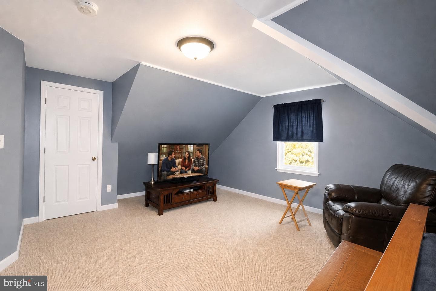 1418 Pacific photo 16