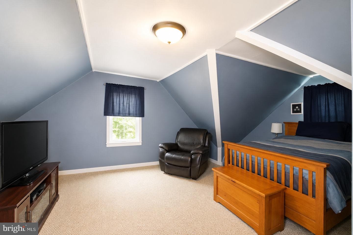 1418 Pacific photo 17