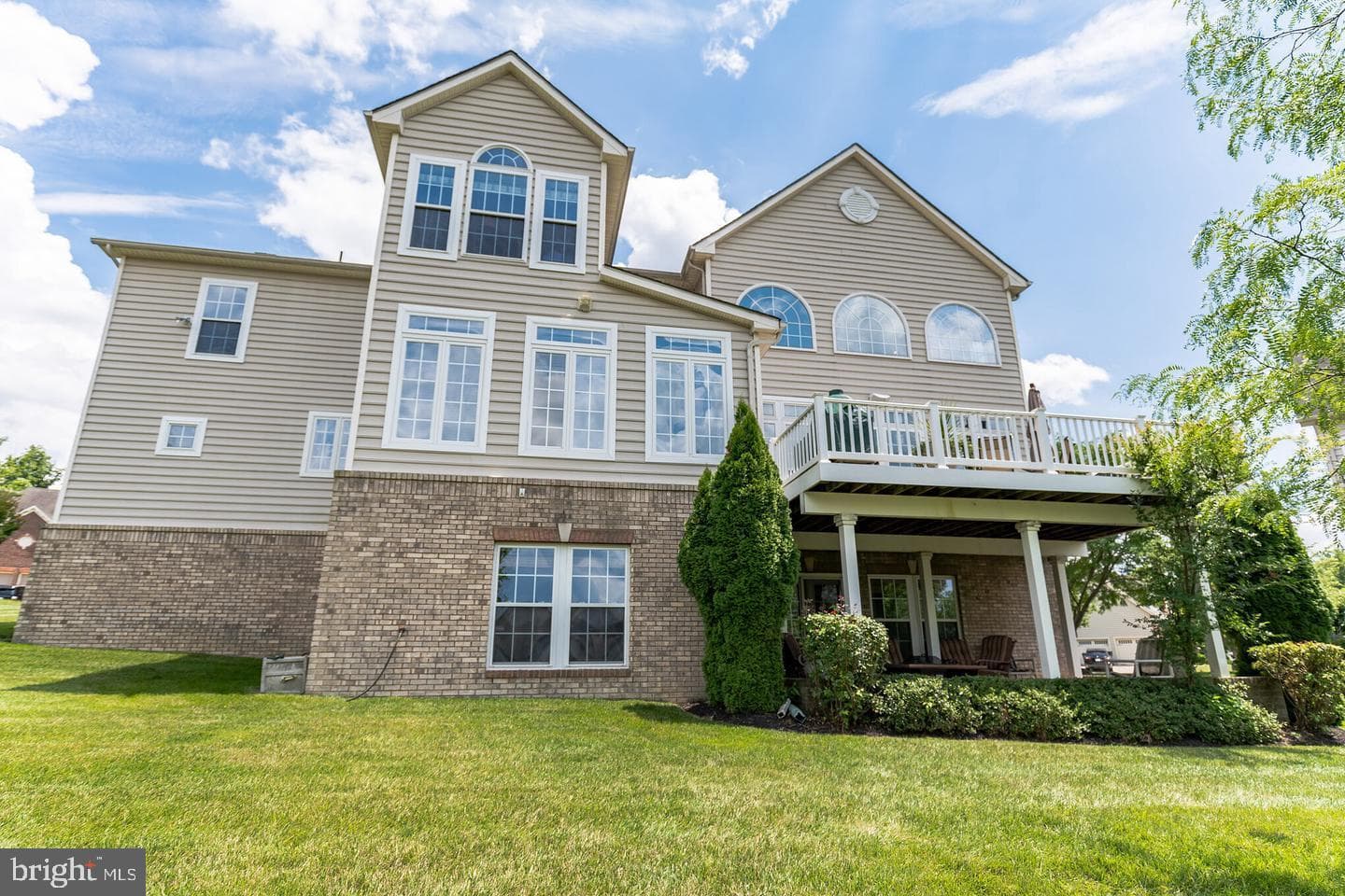 15404 Symondsbury Way photo 2