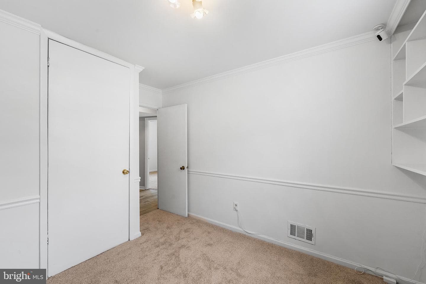 7832 Fiske Avenue photo 21