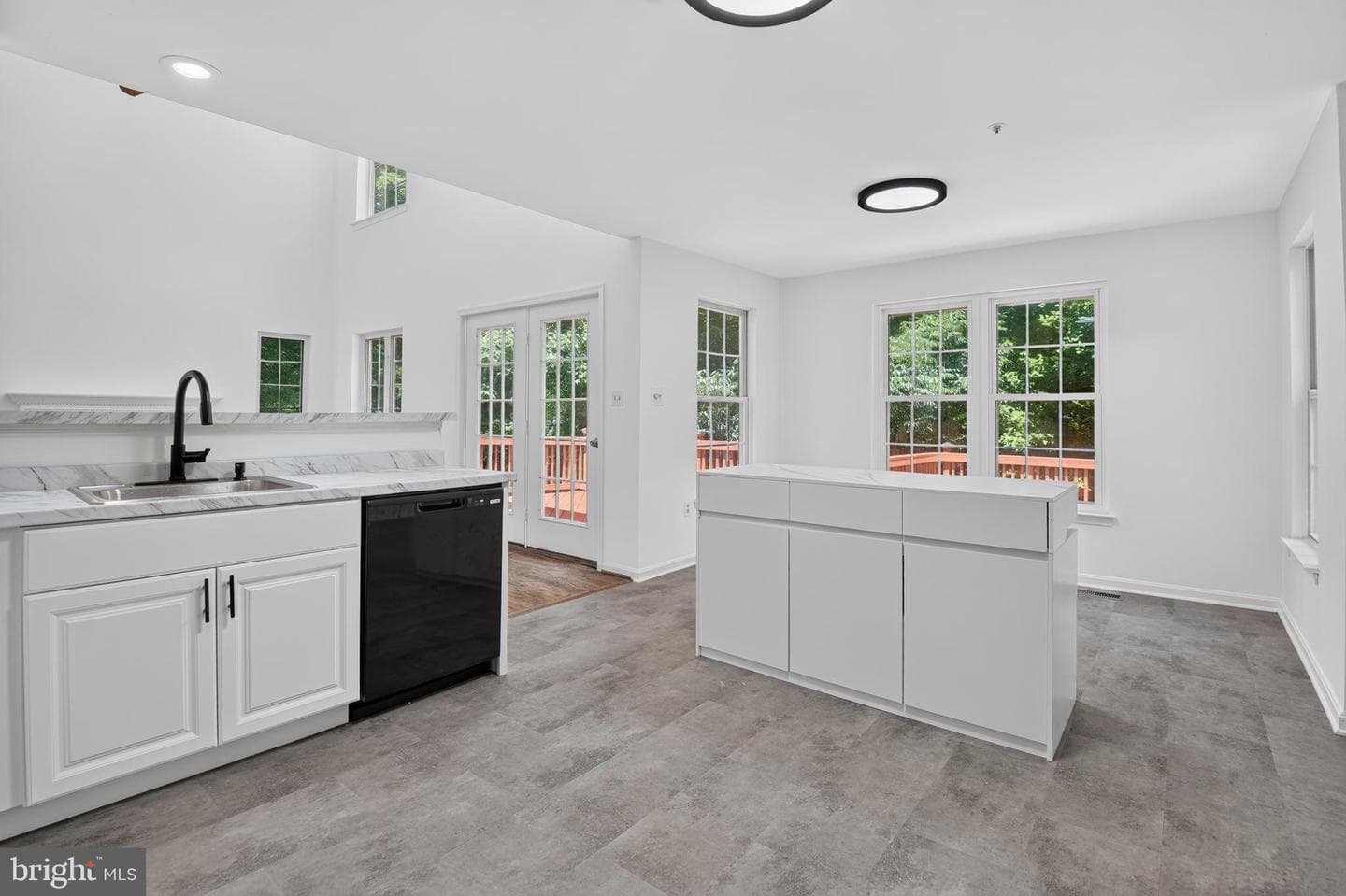 10014 Westerly Lane photo 8