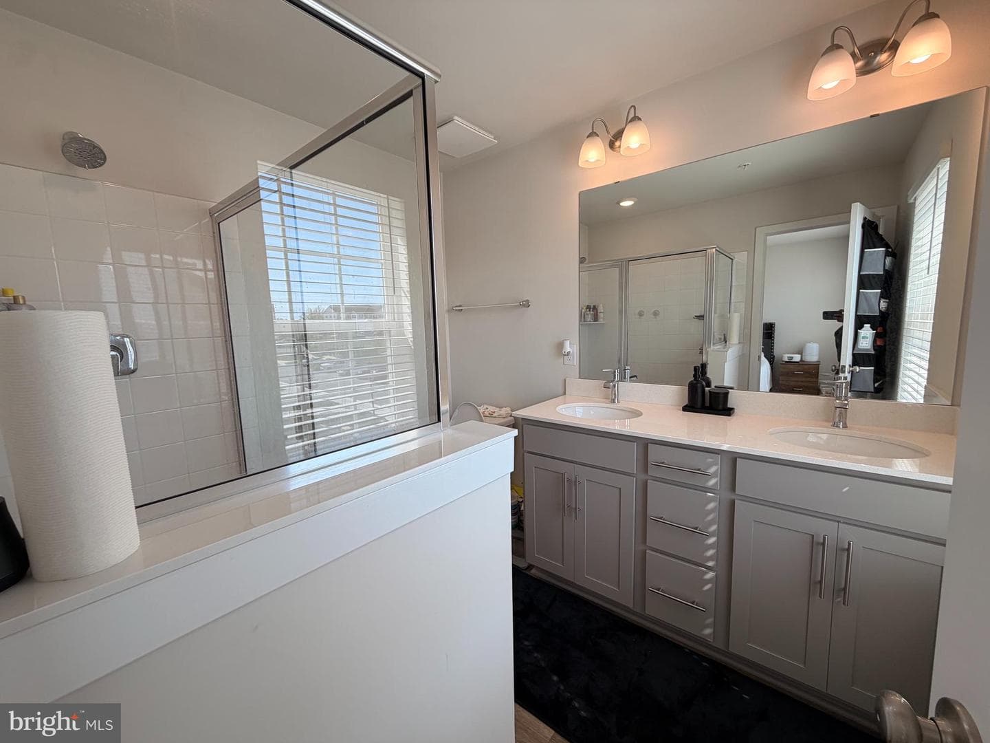 16605 Green Glade Dr photo 3