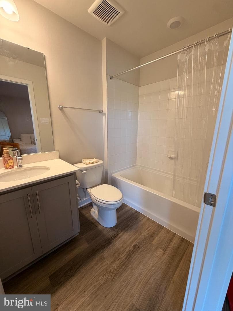 16605 Green Glade Dr photo 8