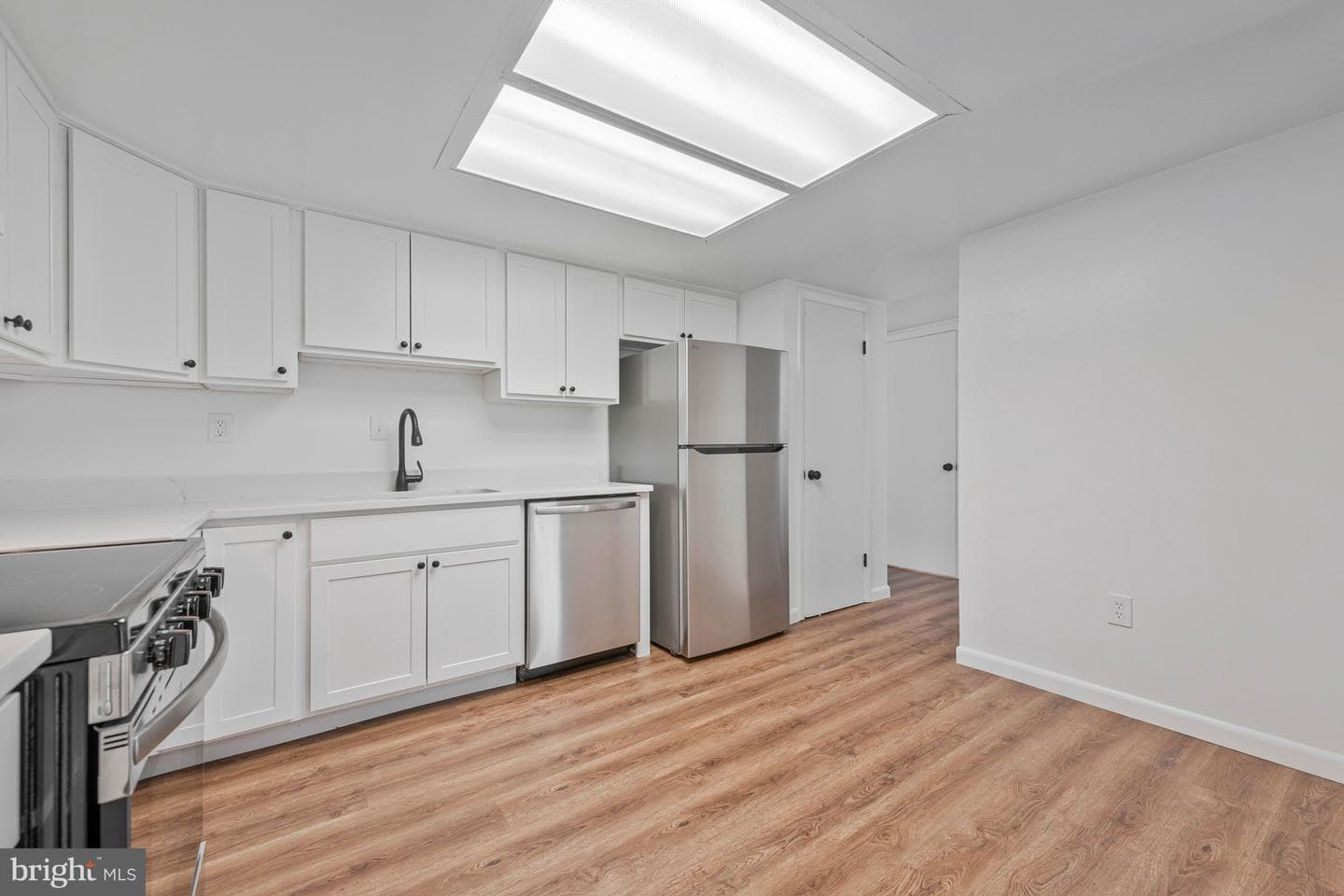 13004 Midsummer Lane photo 7