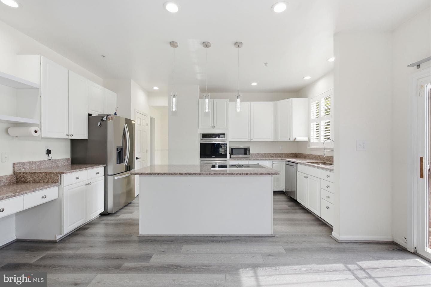 1209 Minnesota Way photo 4