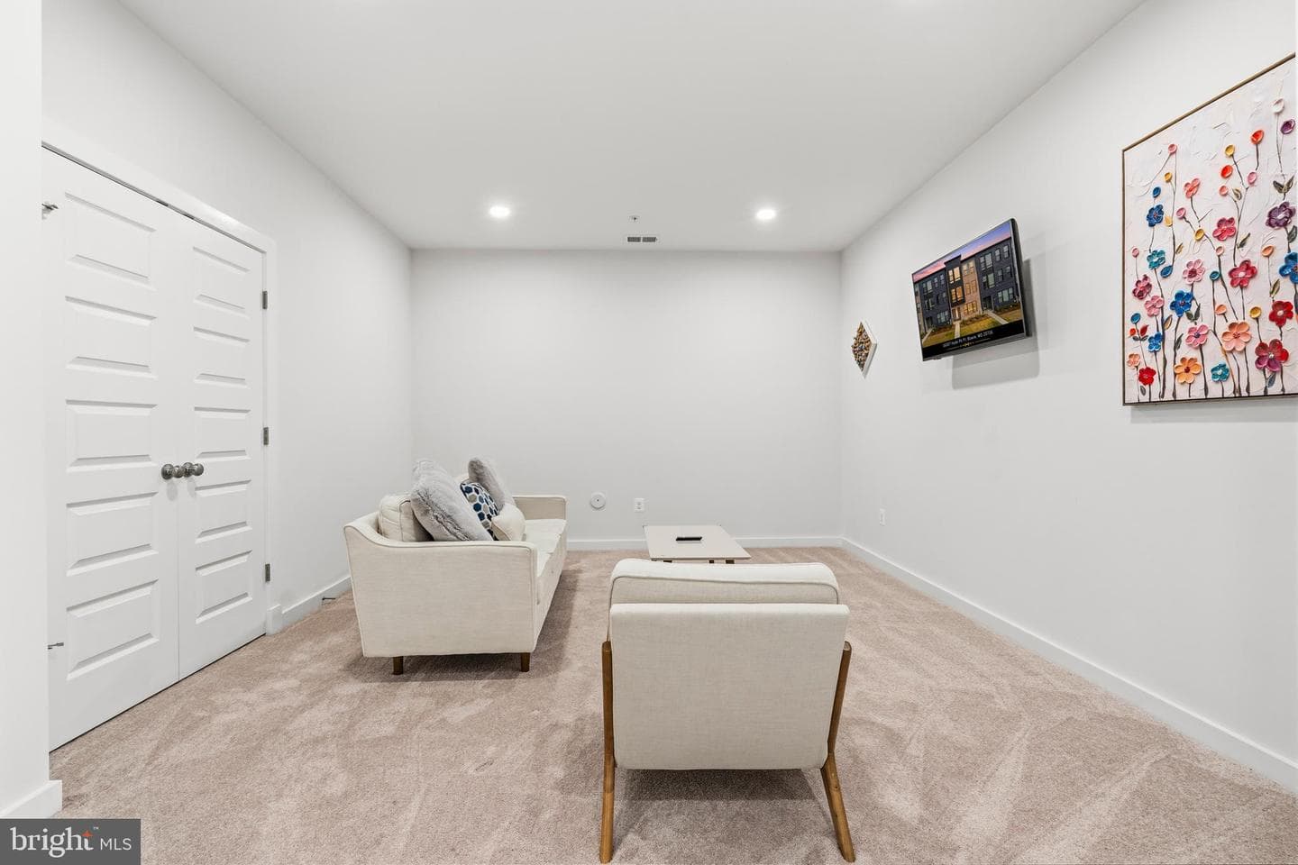 16007 Hyde Park Place photo 12