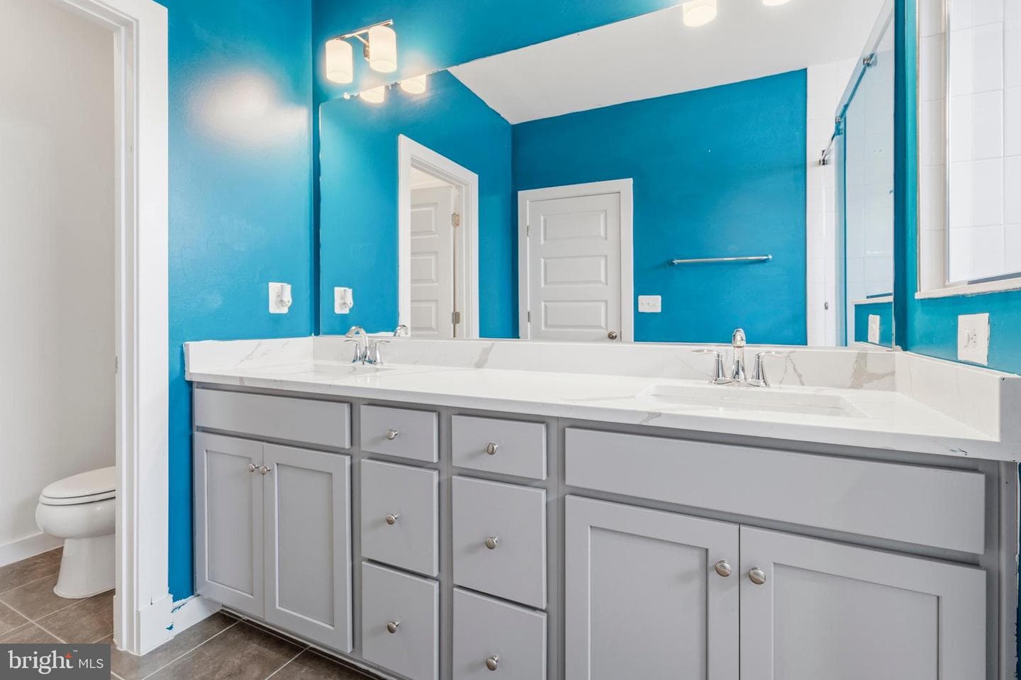 16007 Hyde Park Place photo 55