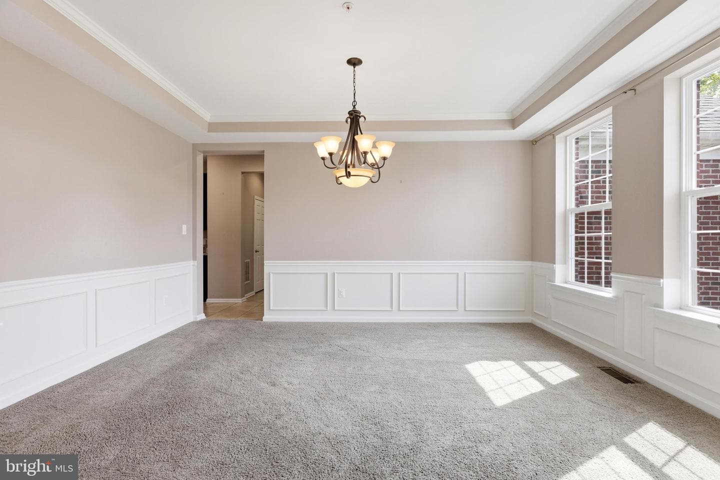 2700 Lake Forest Drive photo 5