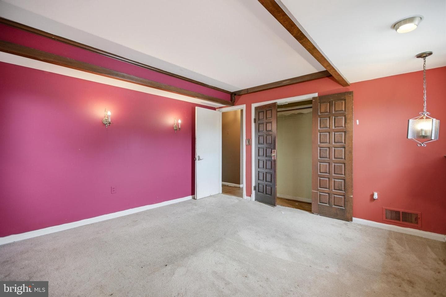 907 Luray Place photo 17