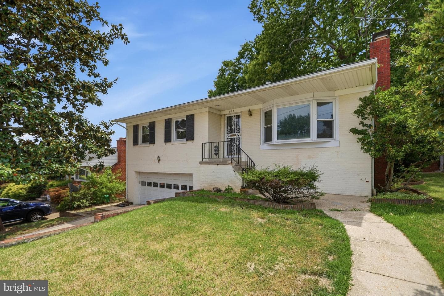 907 Luray Place photo 2