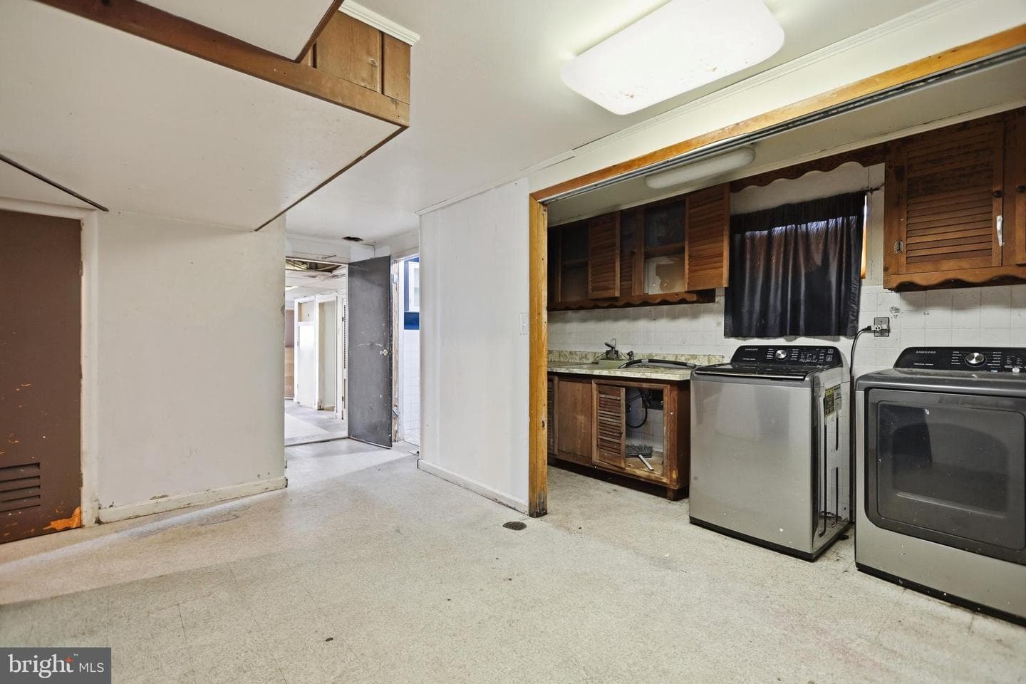 907 Luray Place photo 25