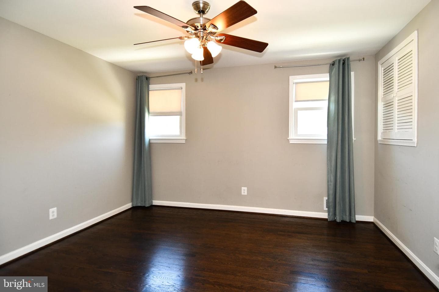 5815 Arbroath Drive photo 16