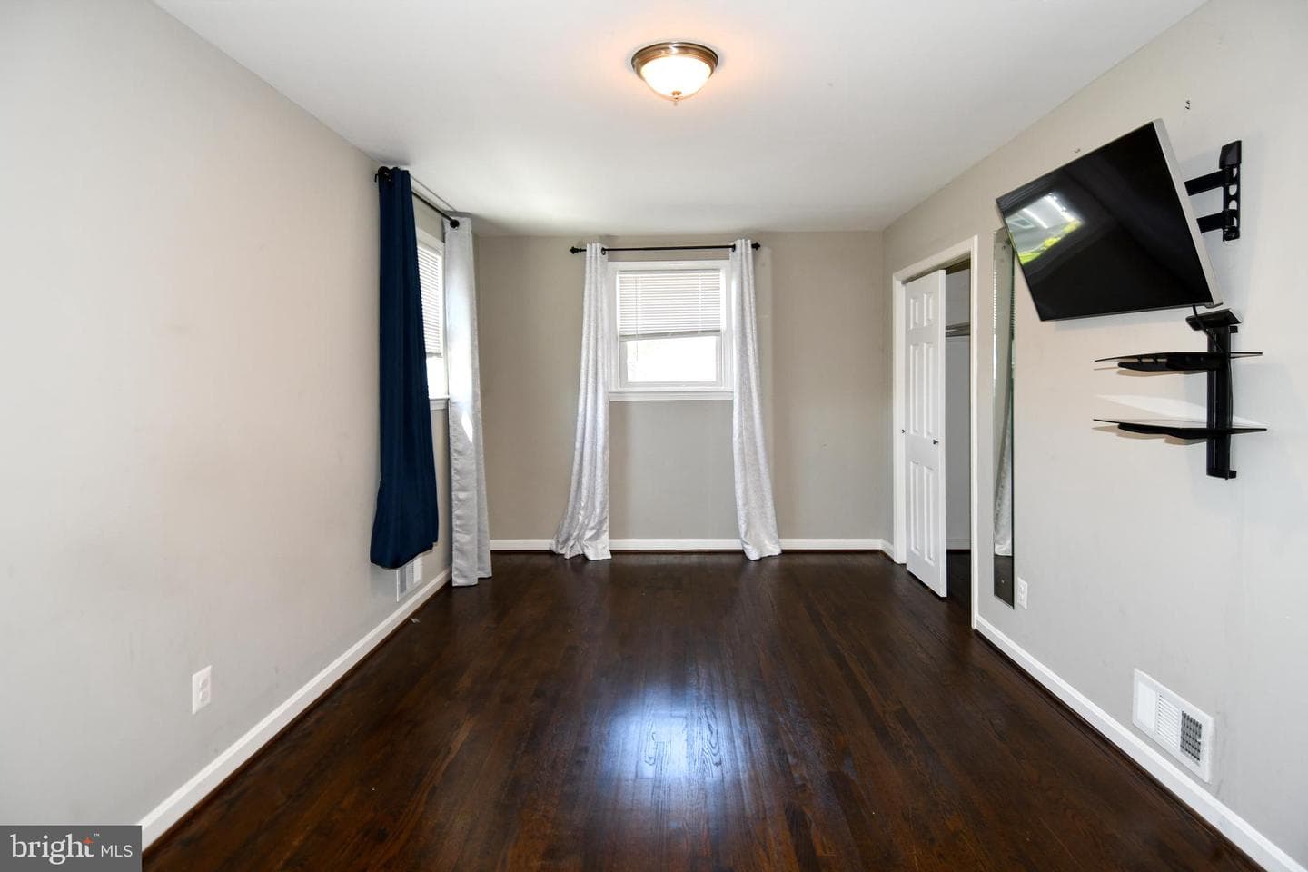 5815 Arbroath Drive photo 21