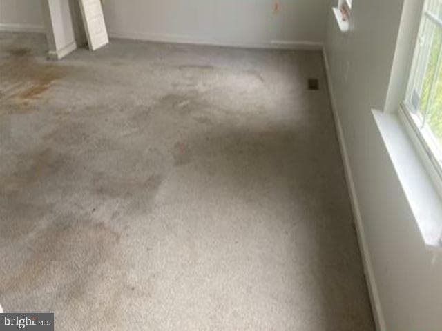 1702 Dennis Court photo 3