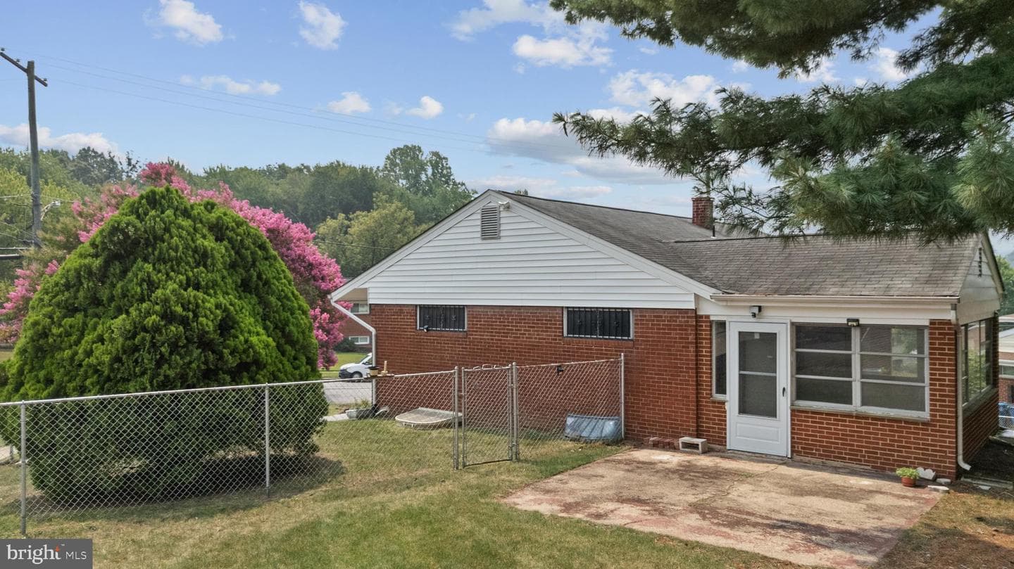 7308 Kipling Parkway photo 34
