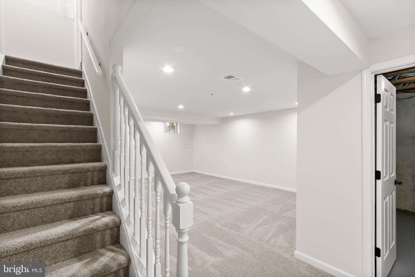 6916 Flag Harbor Drive photo 36